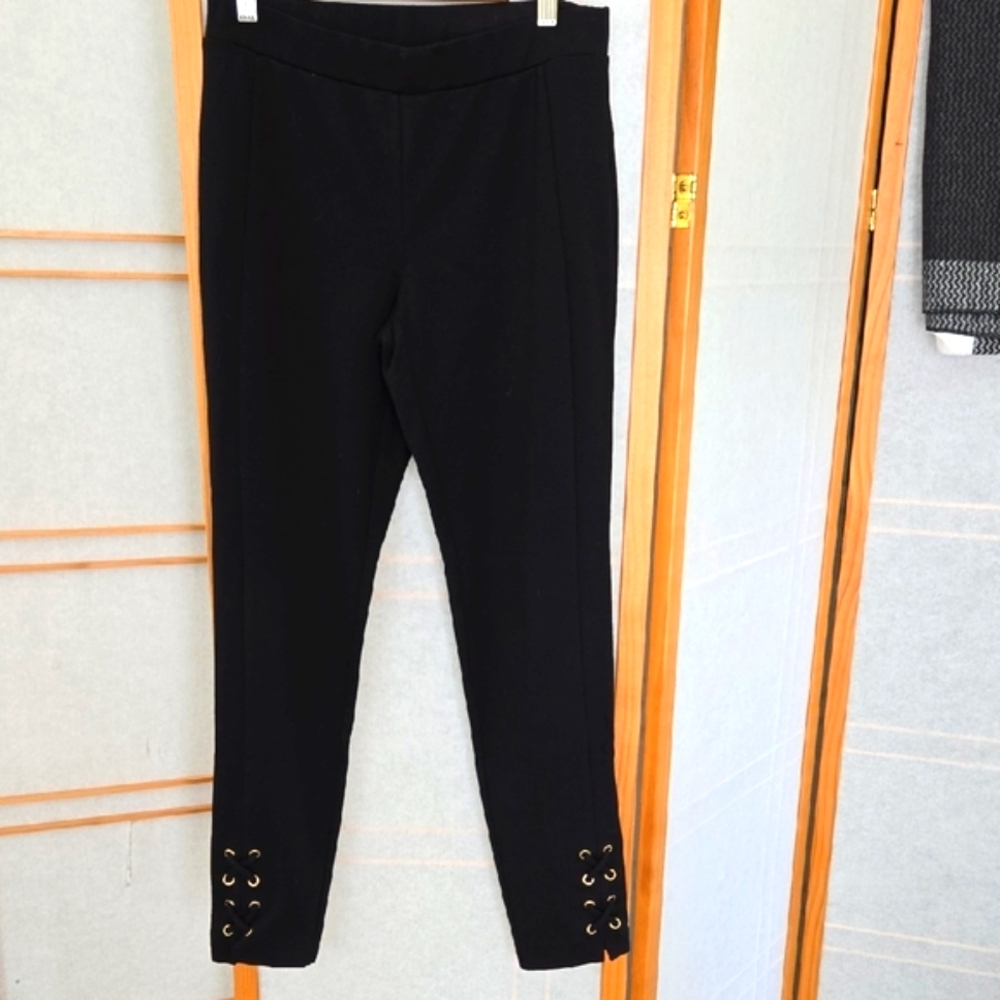 Michael Kors Black Ankle Cropped Pants with Metal Studs Size 4